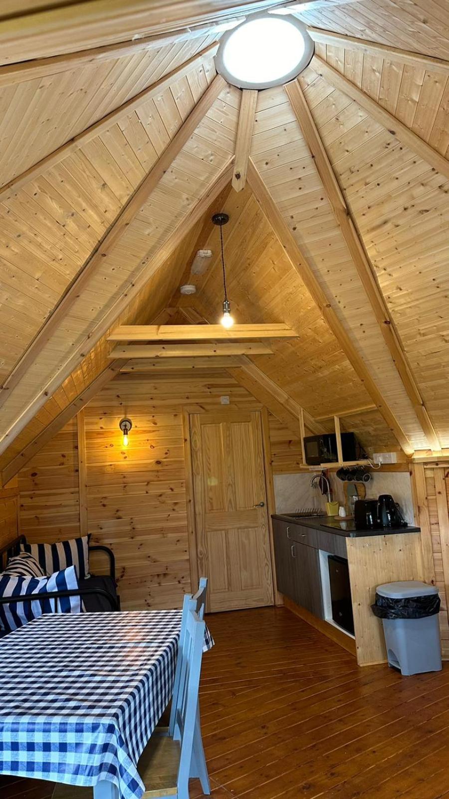 Holly Tree Glamping Cabins Wigglesworth Dış mekan fotoğraf